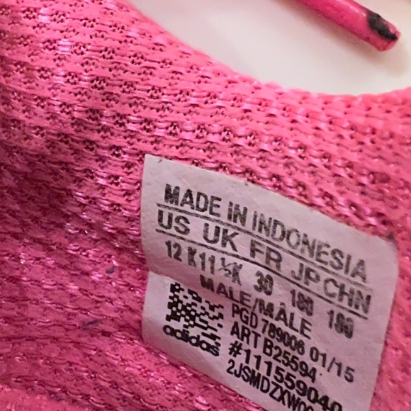 ADIDAS GIRLS BLACK/WHITE/PINK SOCCER CLEATS. SIZE 12 - Picture 2 of 12